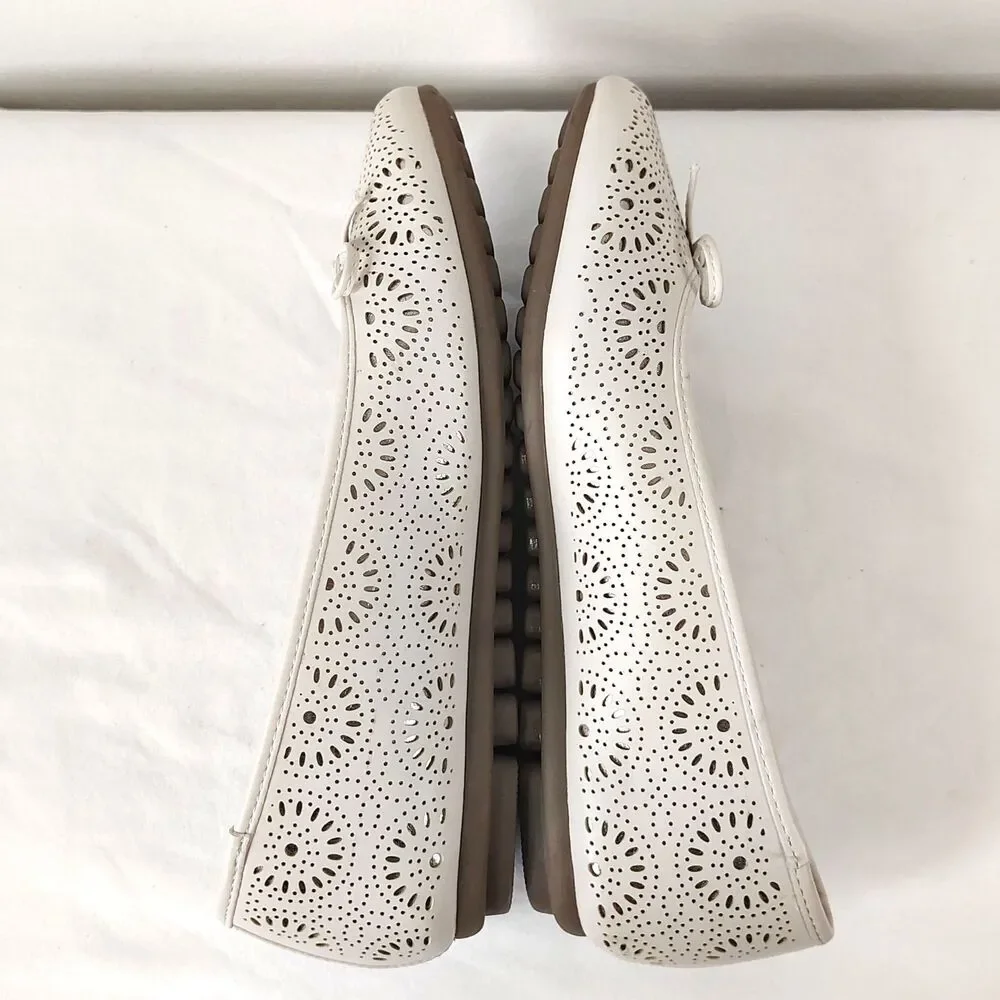 Cloudwalkers Bradley Shoes 8.5W Cream Perforated Ballet Flats Comfort